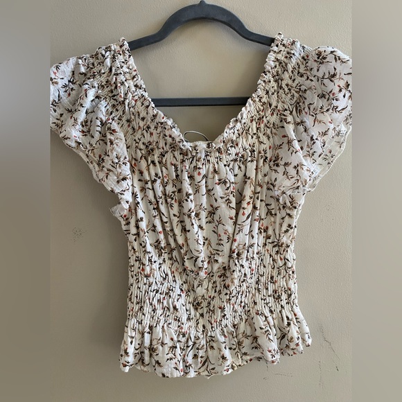 Abercrombie & Fitch Off The Shoulder Smocked Waist Peplum Top Size Medium - Picture 3 of 5